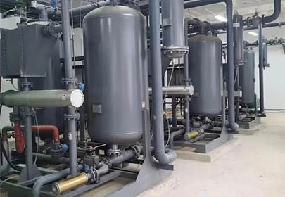 In the precision manufacturing production, which type of compressed air dryer is used